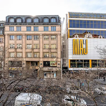 Airy Stunning With Terrace And Free Garage Appartement *