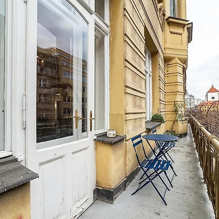 Airy Stunning With Terrace Prague