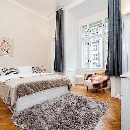 Airy Stunning With Terrace * Prague